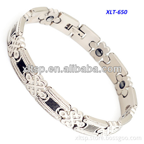 XLT-650 man made Chinese knot titanium bracelet